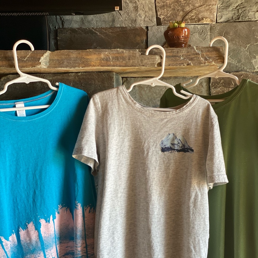 Ivivva by lululemon tees
